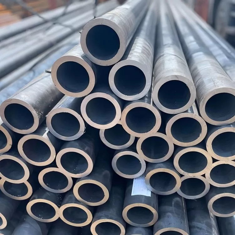 Tubo in acciaio senza saldatura laminato a freddo a bassa e media pressione