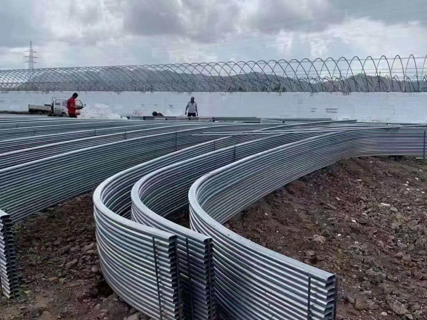 Tubo ellittico zincato a parete sottile